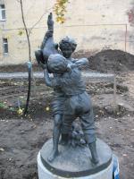 Памятник юному Паниковскому