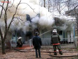 Пожар в Конакове (бывшее кафе). 14.04.2007