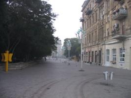Улица Азизбекова (Баку)