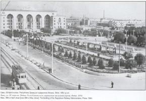 Площадь Самеда Вургуна (Баку)