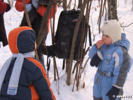 Данилка и Вовка в лесу на пикнике (14 января 2006 г.)