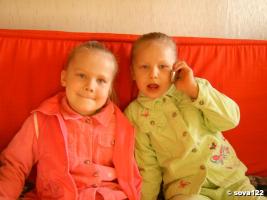 Аня и Юля (2)(20 апреля 2006 г.)