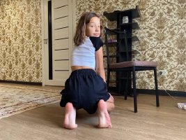 russian little girl showing her legs and feet